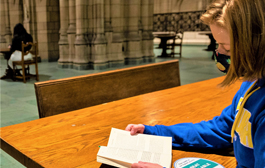 girl reading in Cathedral of Learning